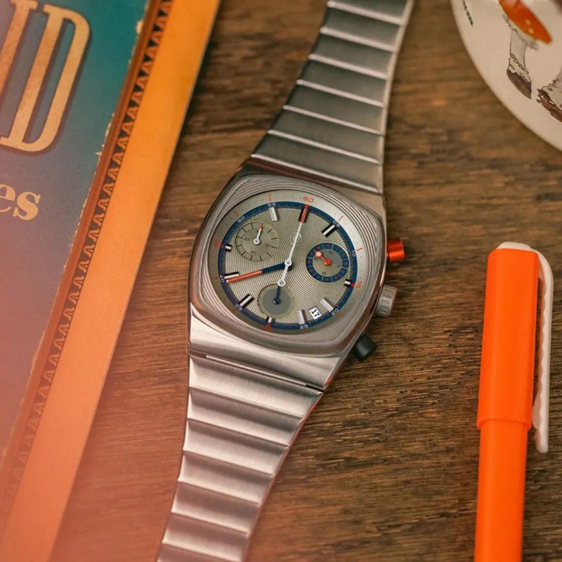 CILOA sports square green watc - đánh giá và giá Luxury Watch Trends 2025