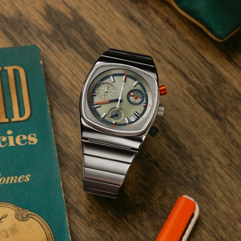 CILOA sports square green watc - đánh giá và giá Luxury Watch Trends 2025