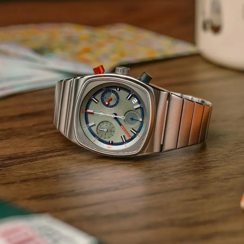 CILOA sports square green watc - đánh giá và giá Luxury Watch Trends 2025